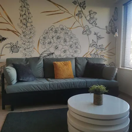 Le Chateau Des Abeilles - Recemment Renove - Proche Centre Village Et Route Des Vins Appartamento *